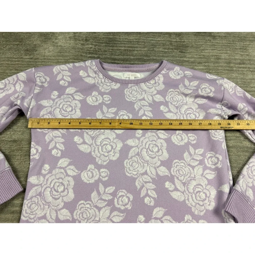 LC Lauren Conrad Sweatshirt Women Small Purple Floral Rose Sleepwear Top Relaxed
